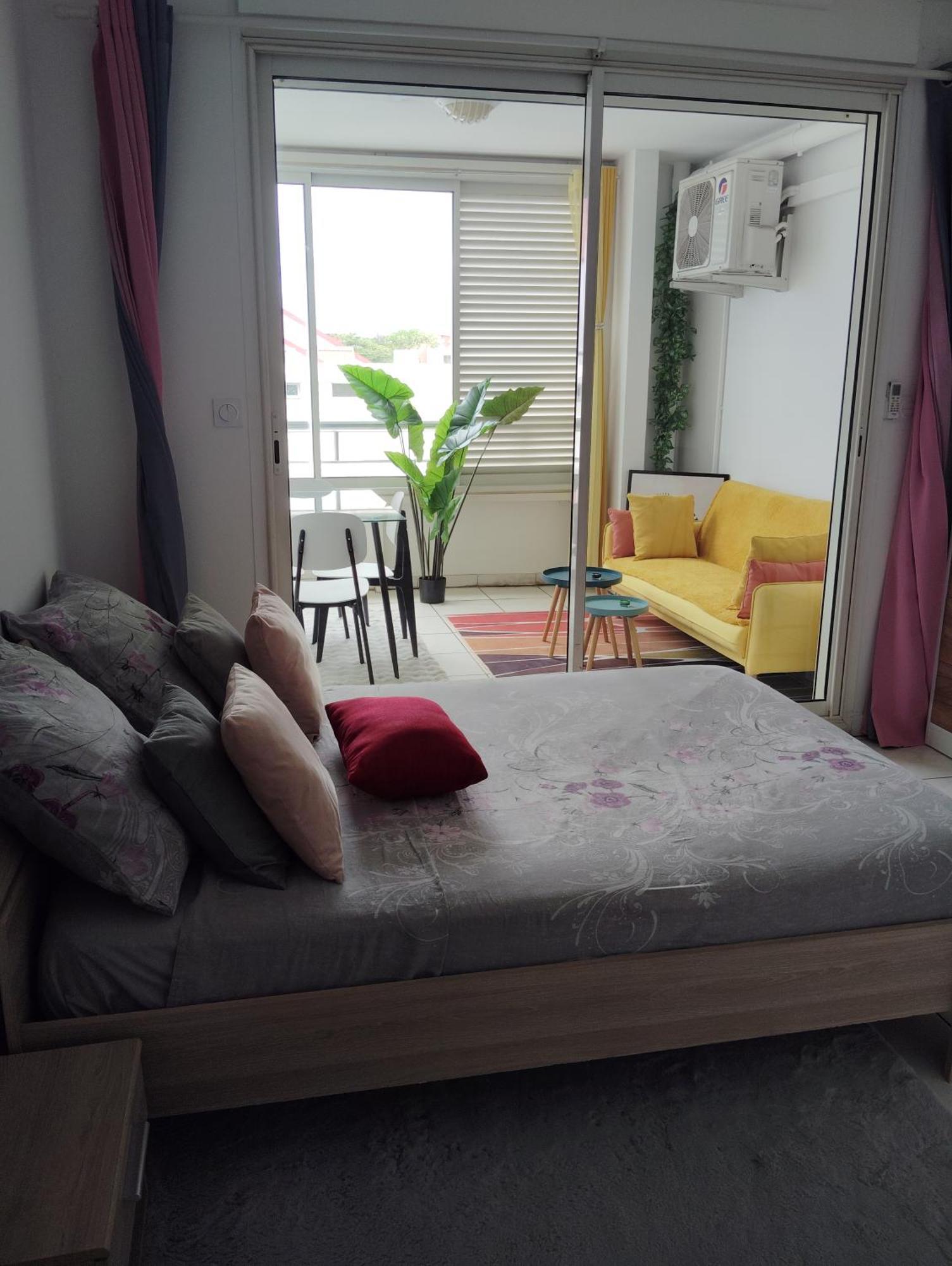 Studio Vanille - Vue Mer Saint-Denis Luaran gambar